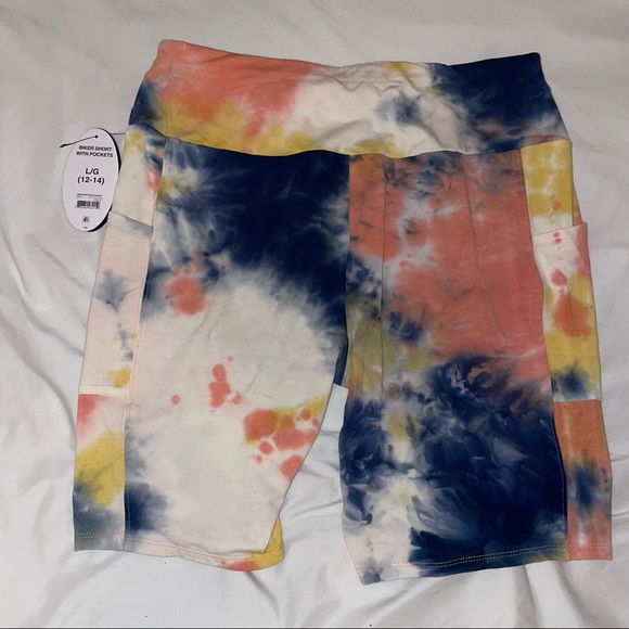 NWT Scoop Biker Shorts - Picture 2 of 4